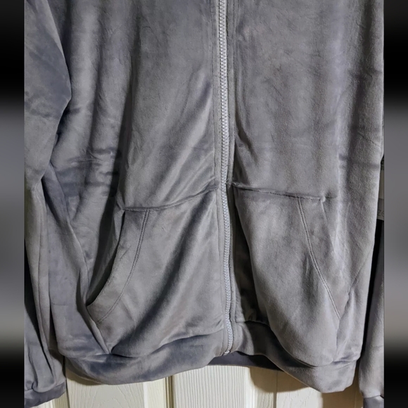 Zella Gray Track Jacket Girl's XL Velour Lightweight Hooded Sporty Gift Idea - Picture 3 of 5